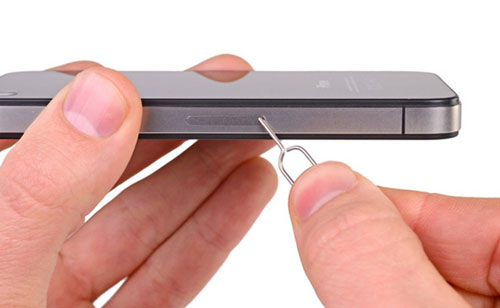 REINSERT CARDA DE SIM iPhone