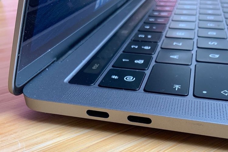 Use un puerto USB diferente